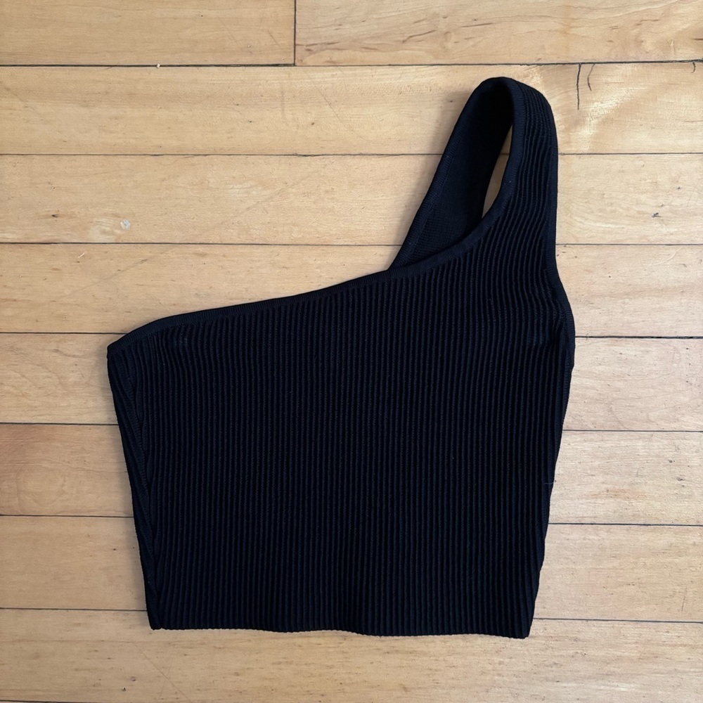 Babaton Black Ribbed Knit Top